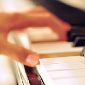 青草内射中出高潮
